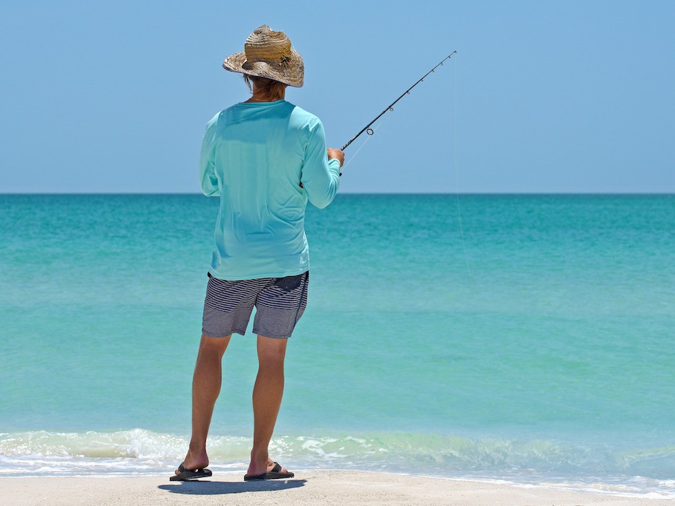 Ein Angler am Golf von Mexiko (Foto © Mark Winfrey/Shutterstock.com)